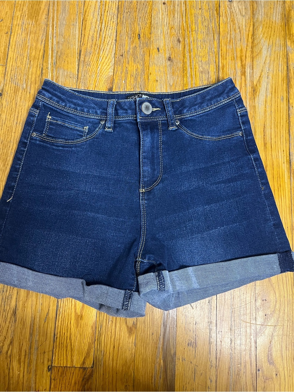 Fashion Nova vintage high-waisted navy blue denim shorts